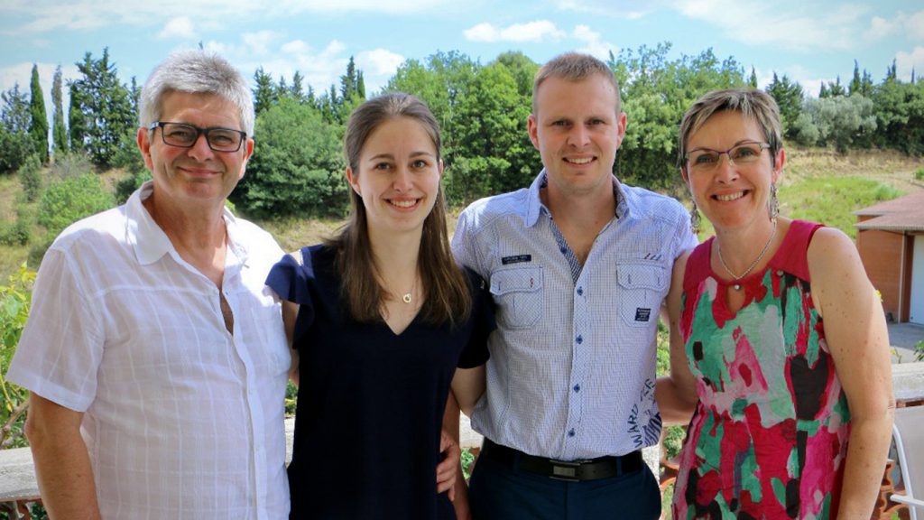 Photo de la famille Faure, Denis, Delphine, Jérémy et Manuela au Domaine Faure